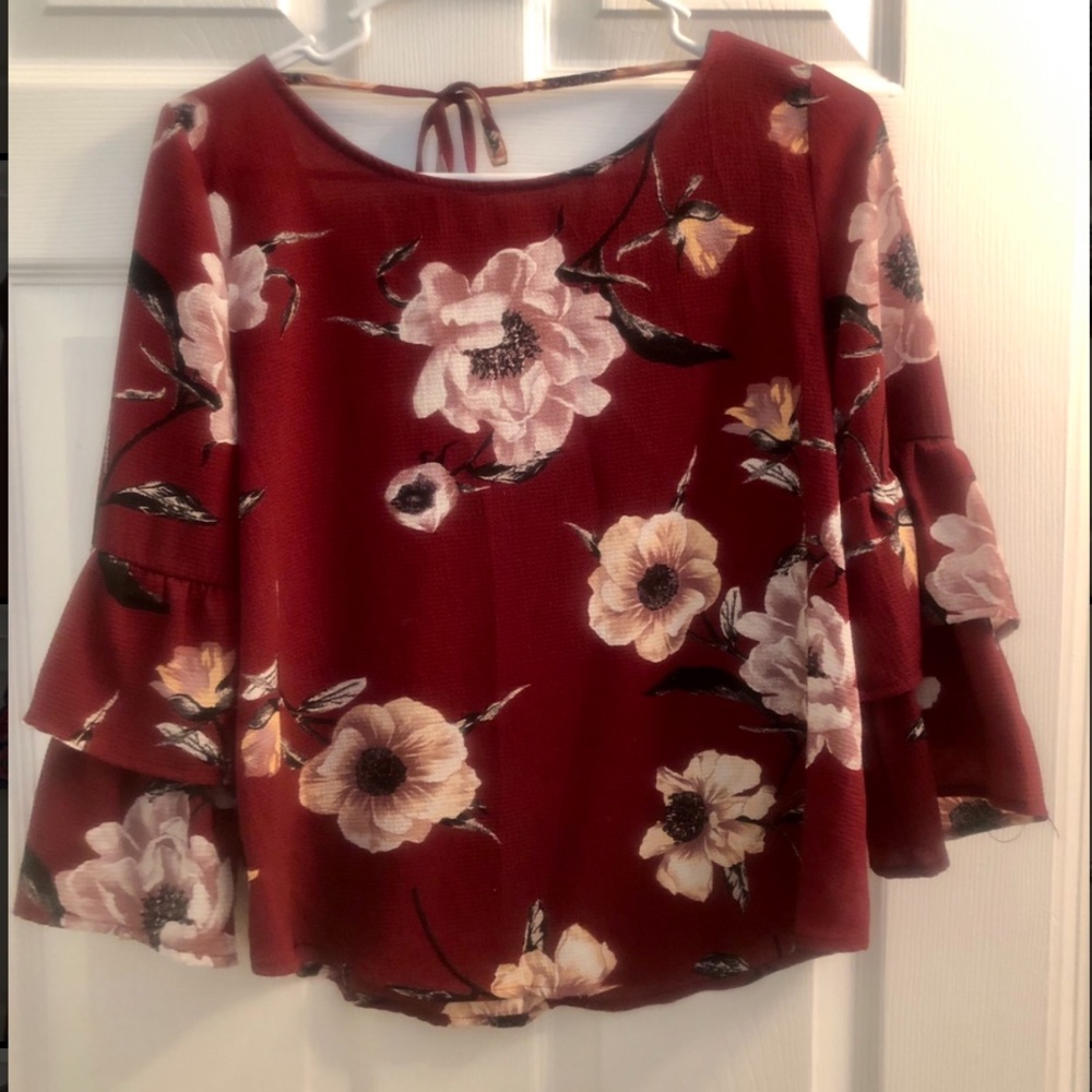 EUC - Size Small Shirt